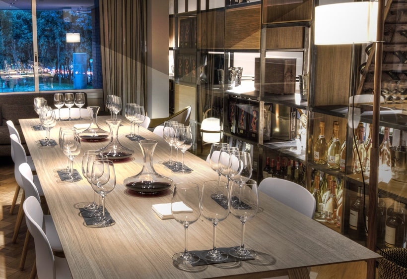 Sala para eventos privados de la tienda de venta y degustación de vinos Tannic by Freixenet